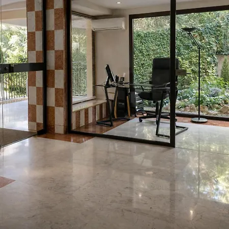 Studio Cannes Апартаменты *